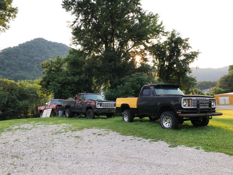 Illustration for article titled More Appalachian vehicles